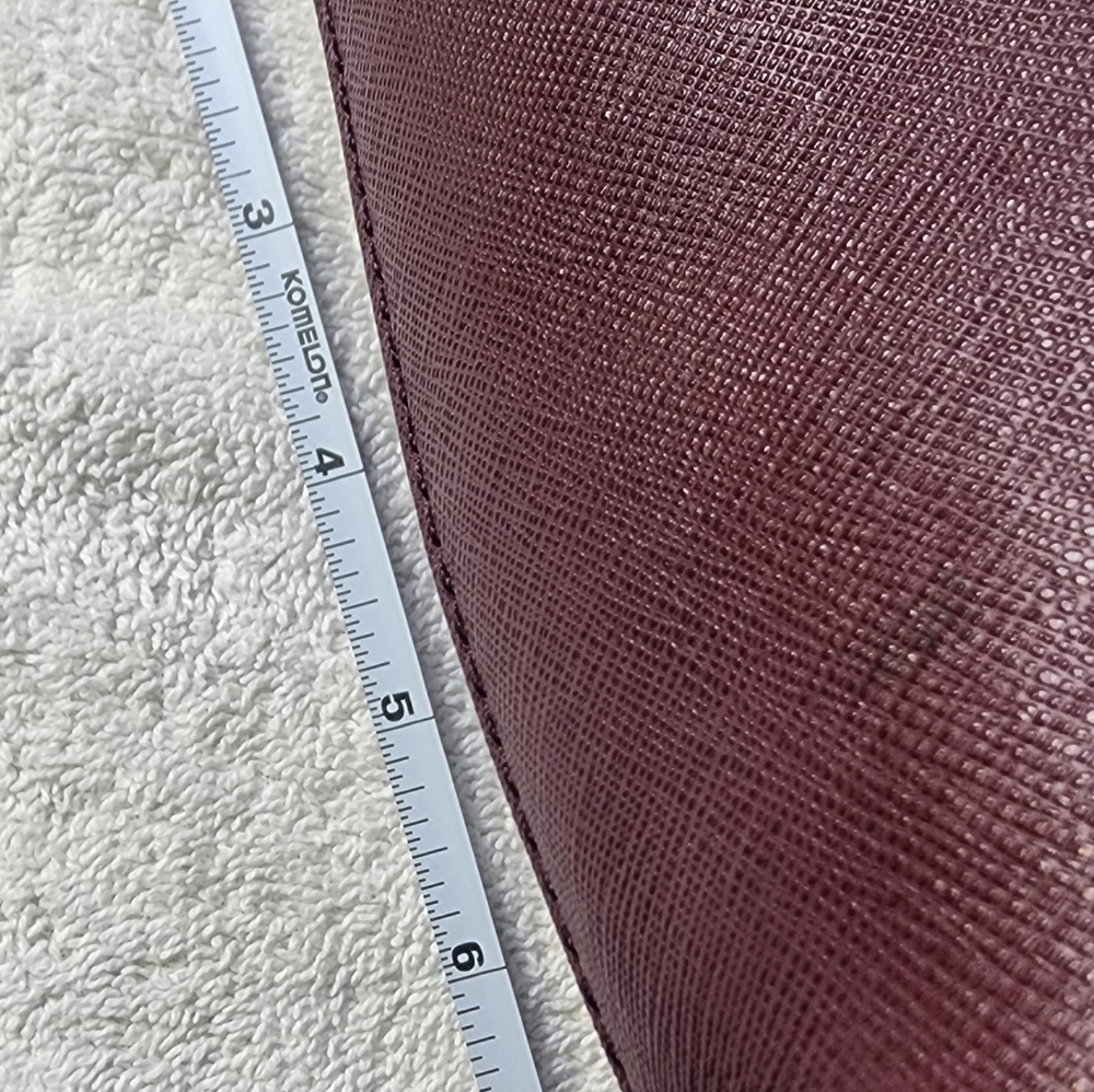 Kate Spade Burgundy Crossbody Tote with Gold Hardware Excellent Condition - Picture 8 of 16